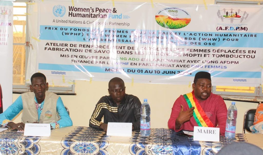AUTONOMISATION DES FEMMES DÉPLACÉES À SÉVARÉ : RENFORCEMENT DES CAPACITÉS EN FABRICATION DE SAVON whatsapp image 2026 08 12 at 19.27.44